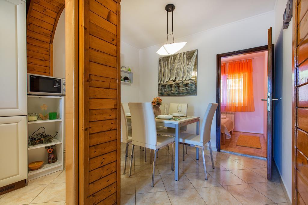 Holiday Villa Anna Primorski Dolac ภายนอก รูปภาพ
